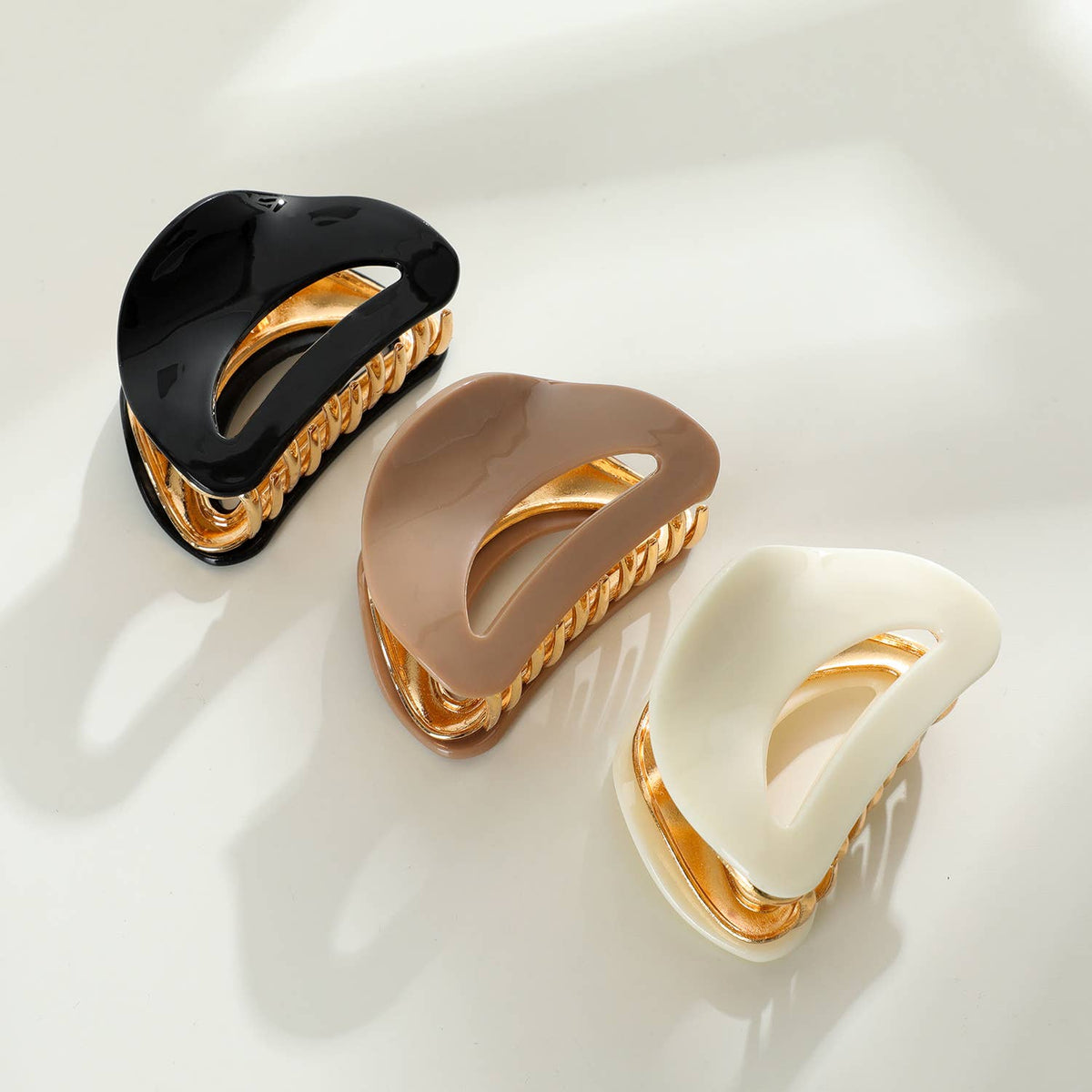 Nadia | Medium Curved Metal Claw Clip