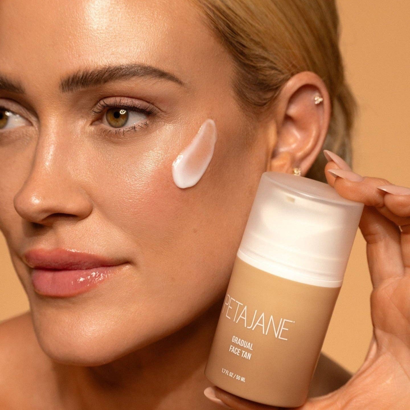 Gradual Face Tan