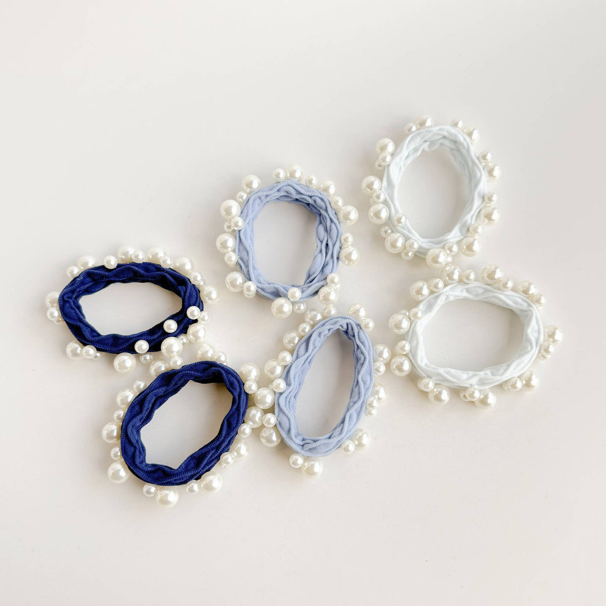 Coastal Textured Seamless Pearl Hair Ties (Set of 6)