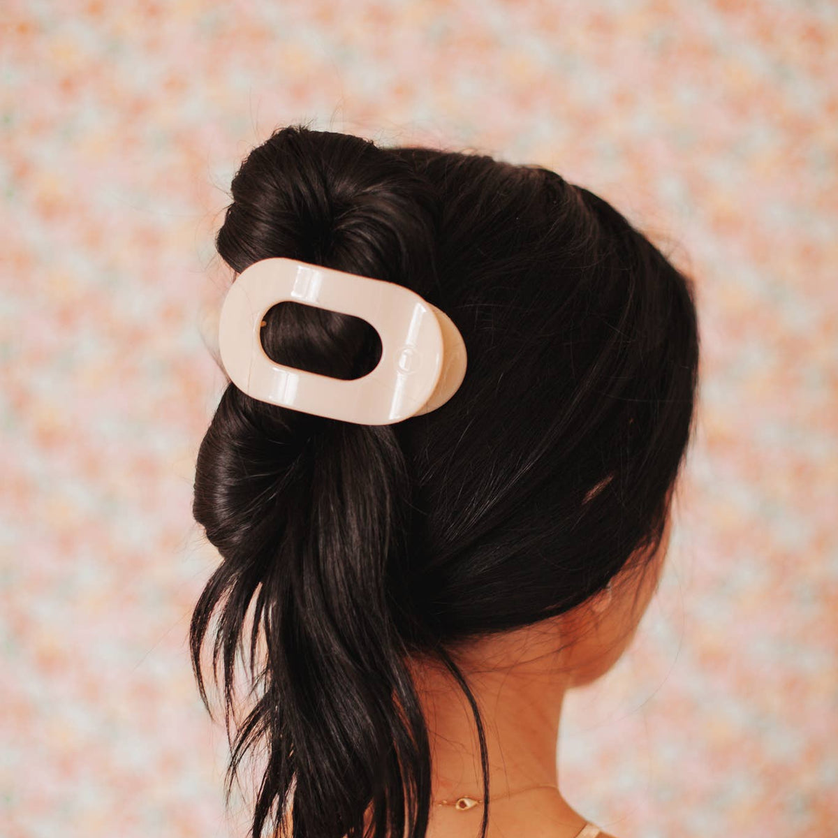 Flat Round Hair Clip | Medium | Almond Beige