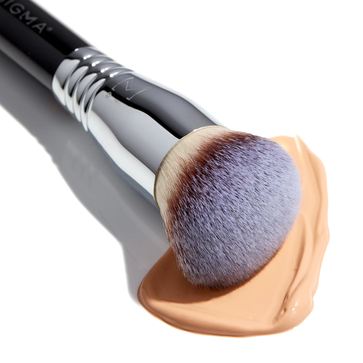 F48 Soft Coverage Brush