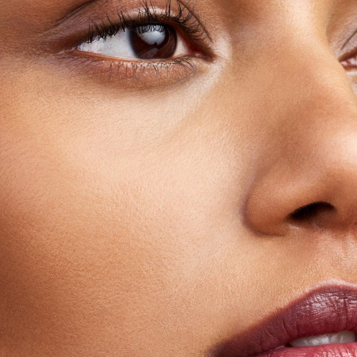 Vital Skin Foundation Stick
