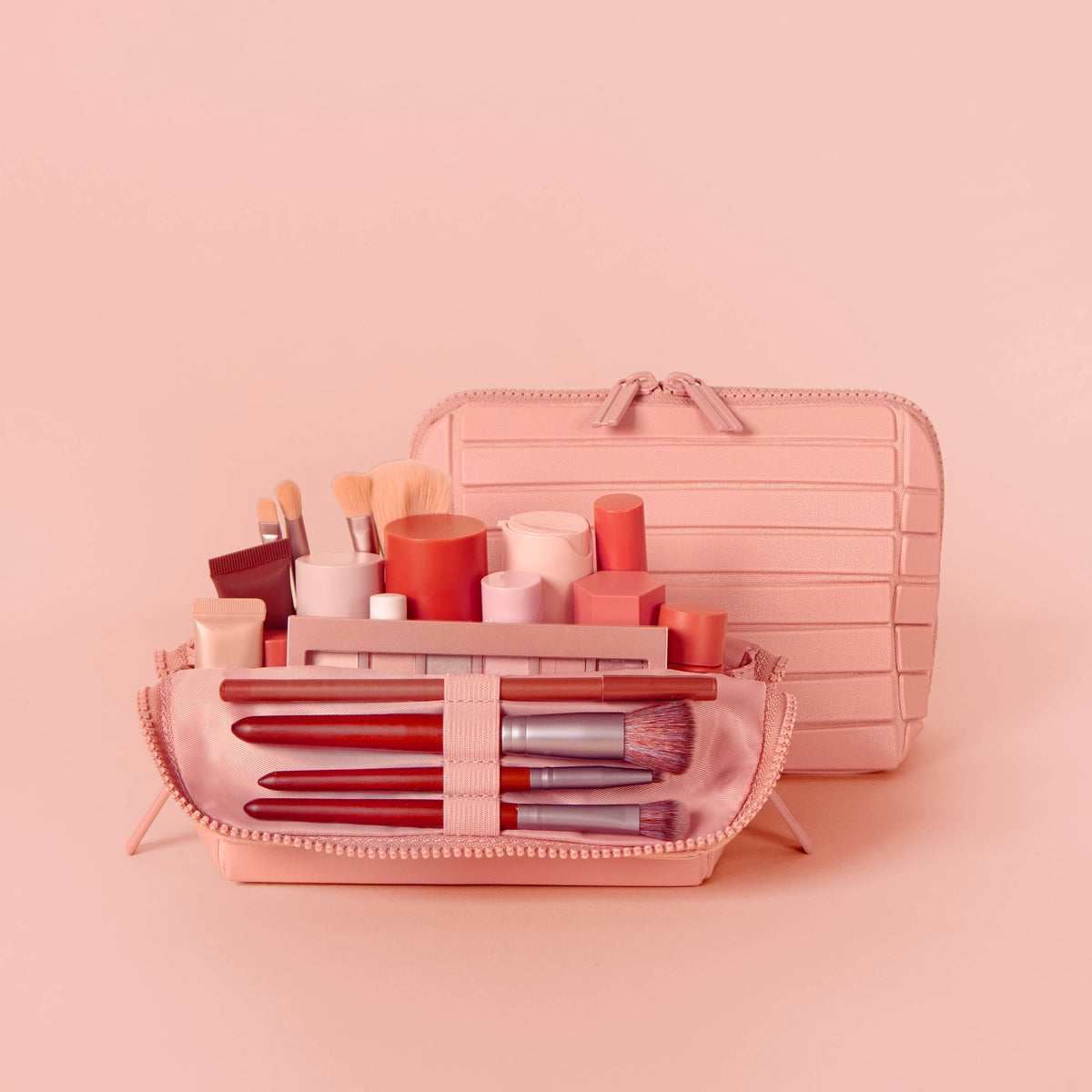 The Small Blush Traveller