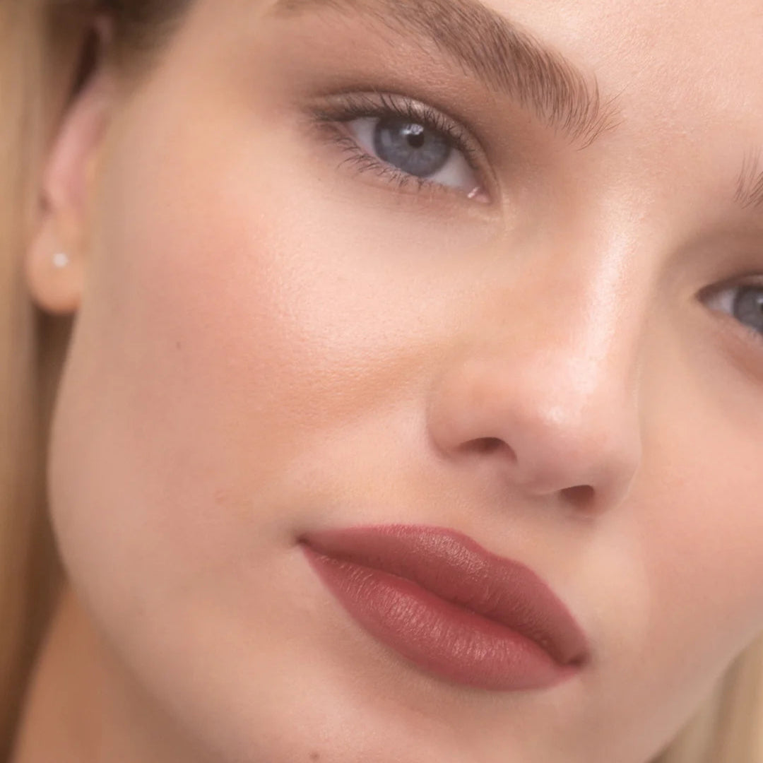 Legendary Serum Lipstick - The Nudes