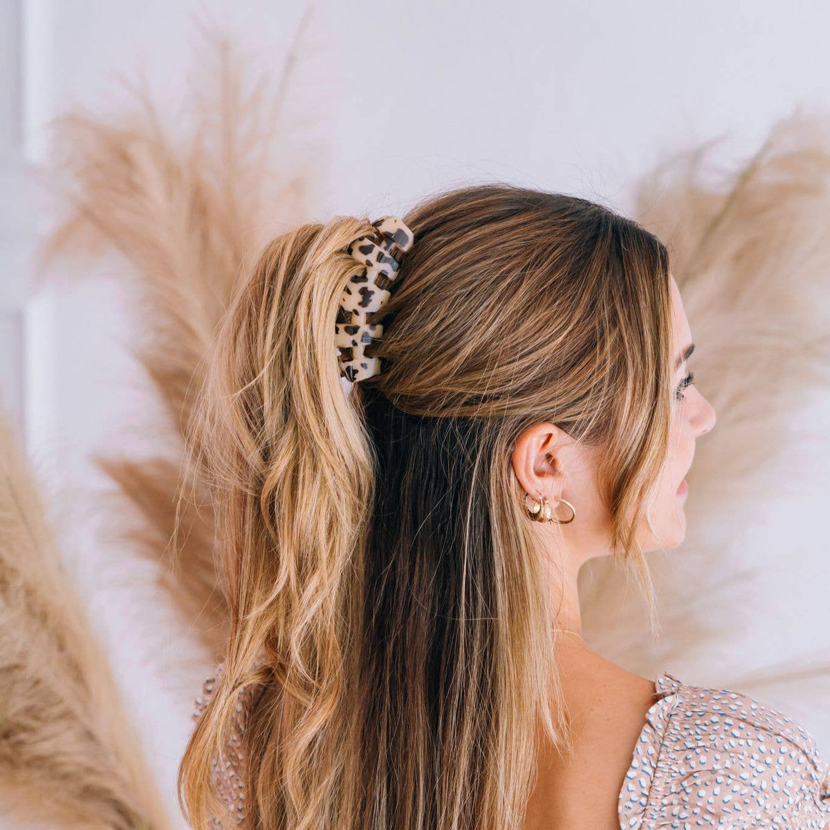 Classic Hair Clip | Medium | Blonde Tortoise