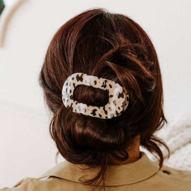 Flat Round Hair Clip | Medium | Blonde Tortoise