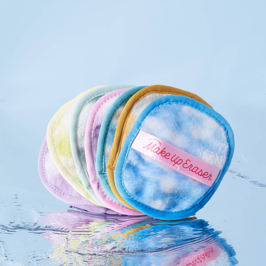 Cloud 9 MakeUp Eraser 7-Day Set &amp; Cosmetic Bag