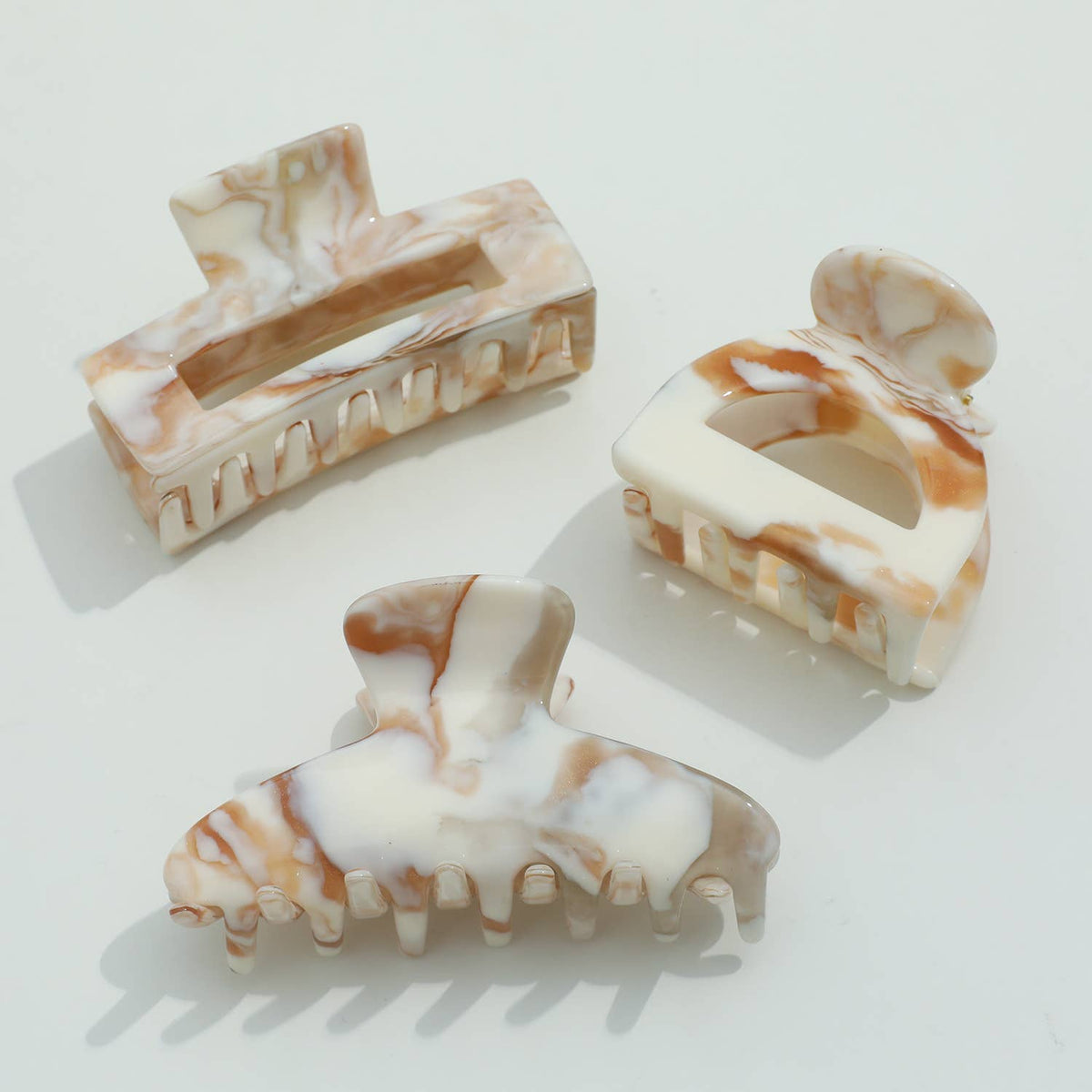 Bea Calacatta Gold Claw Clip