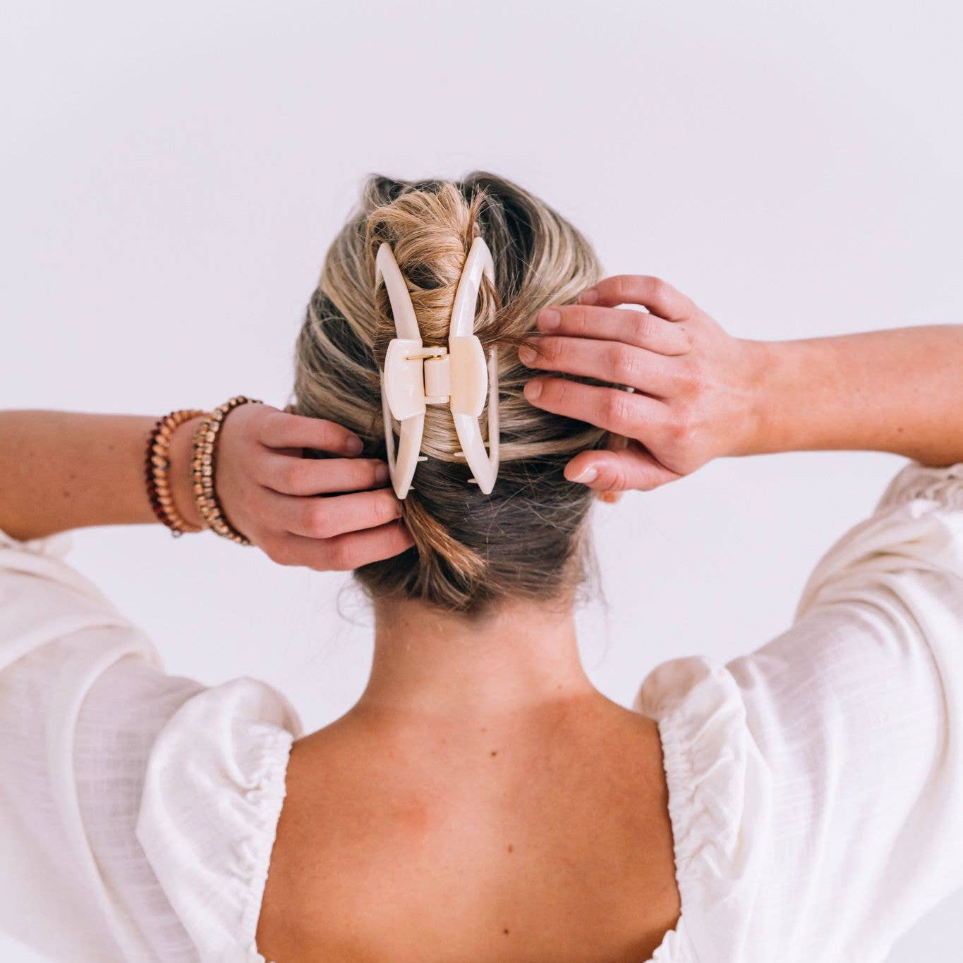Open Hair Clip | Large | Almond Beige