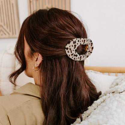 Flat Round Hair Clip| Large | Blonde Tortoise