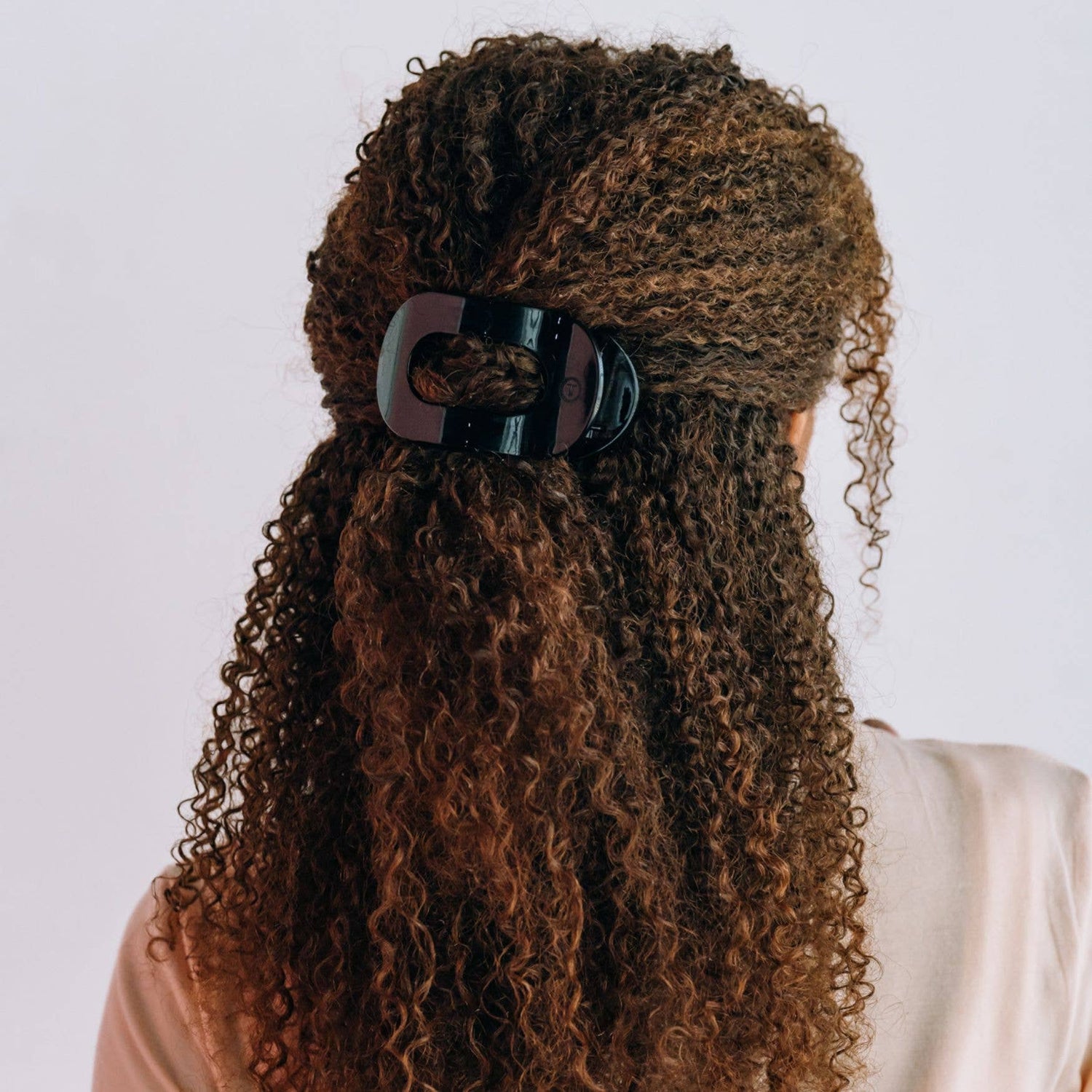 Flat Round Hair Clip | Medium | Jet Black