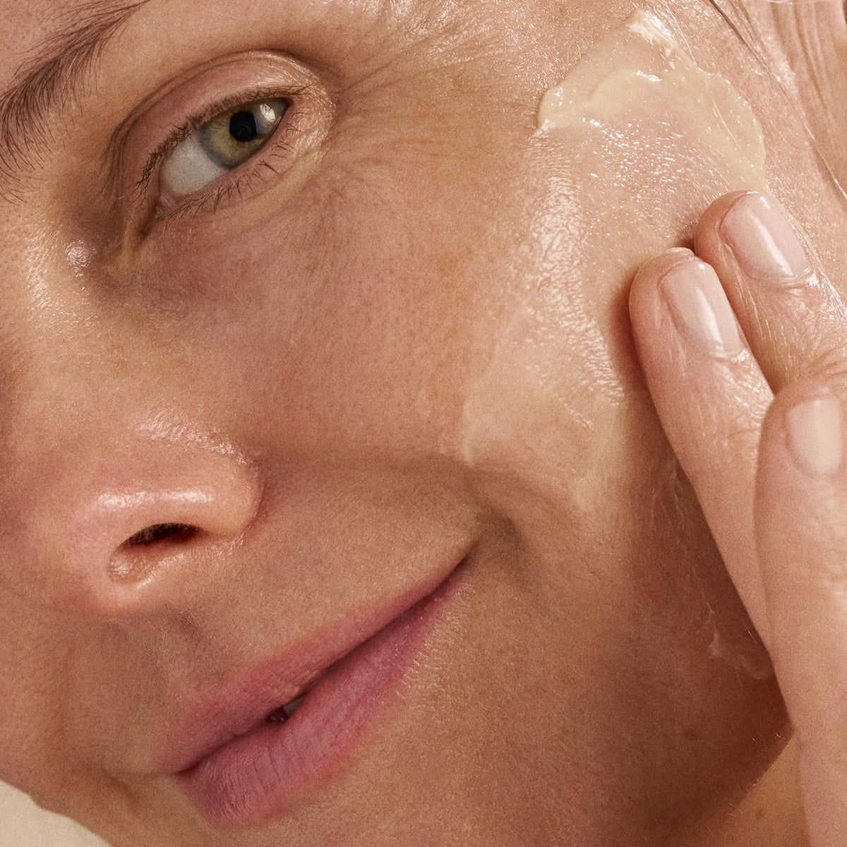 Multivitamin Power Recovery Cream