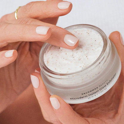 Microderm Instant Glow Exfoliator