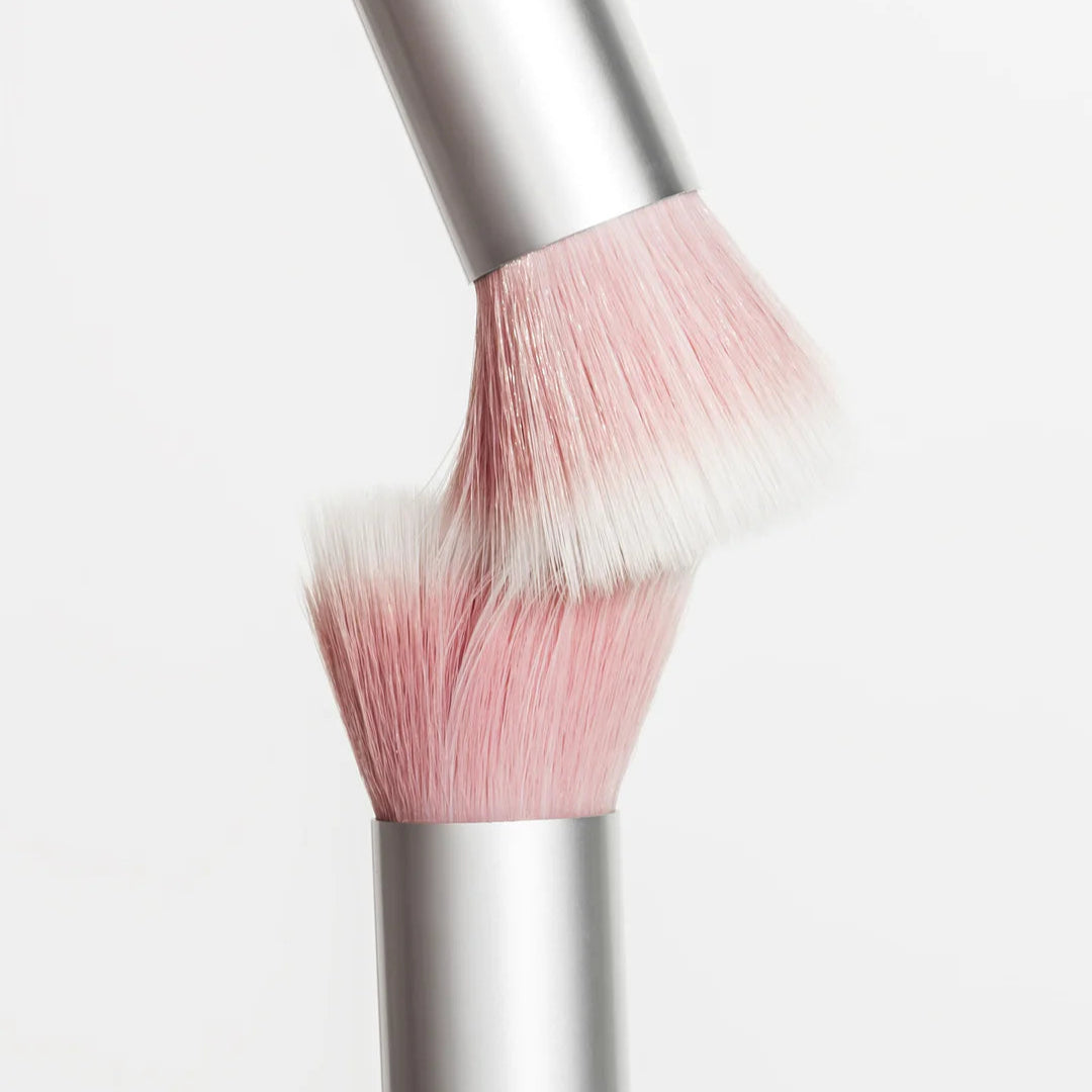 Skin2Skin Blush Brush