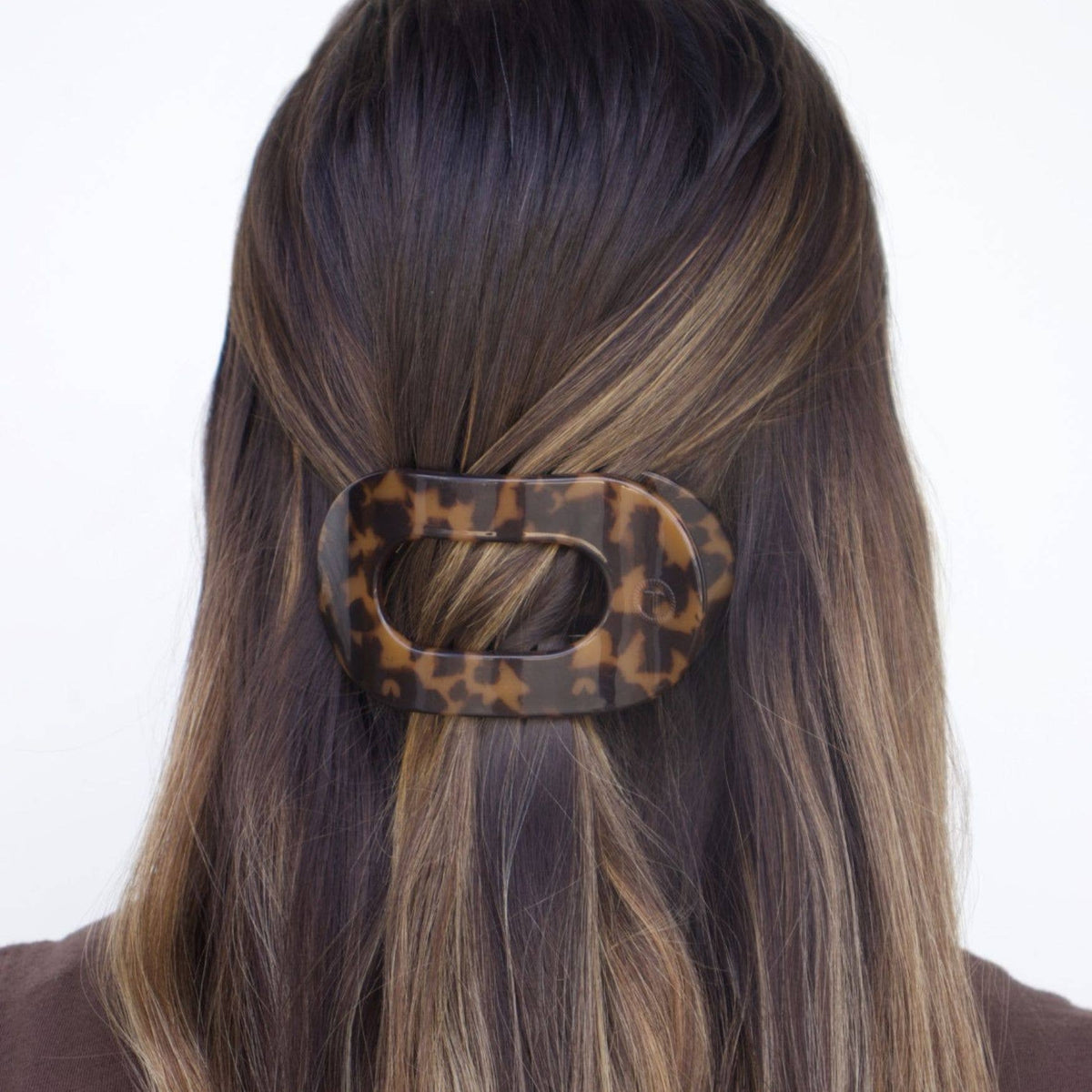 Flat Round Hair Clip | Medium | Tortoise