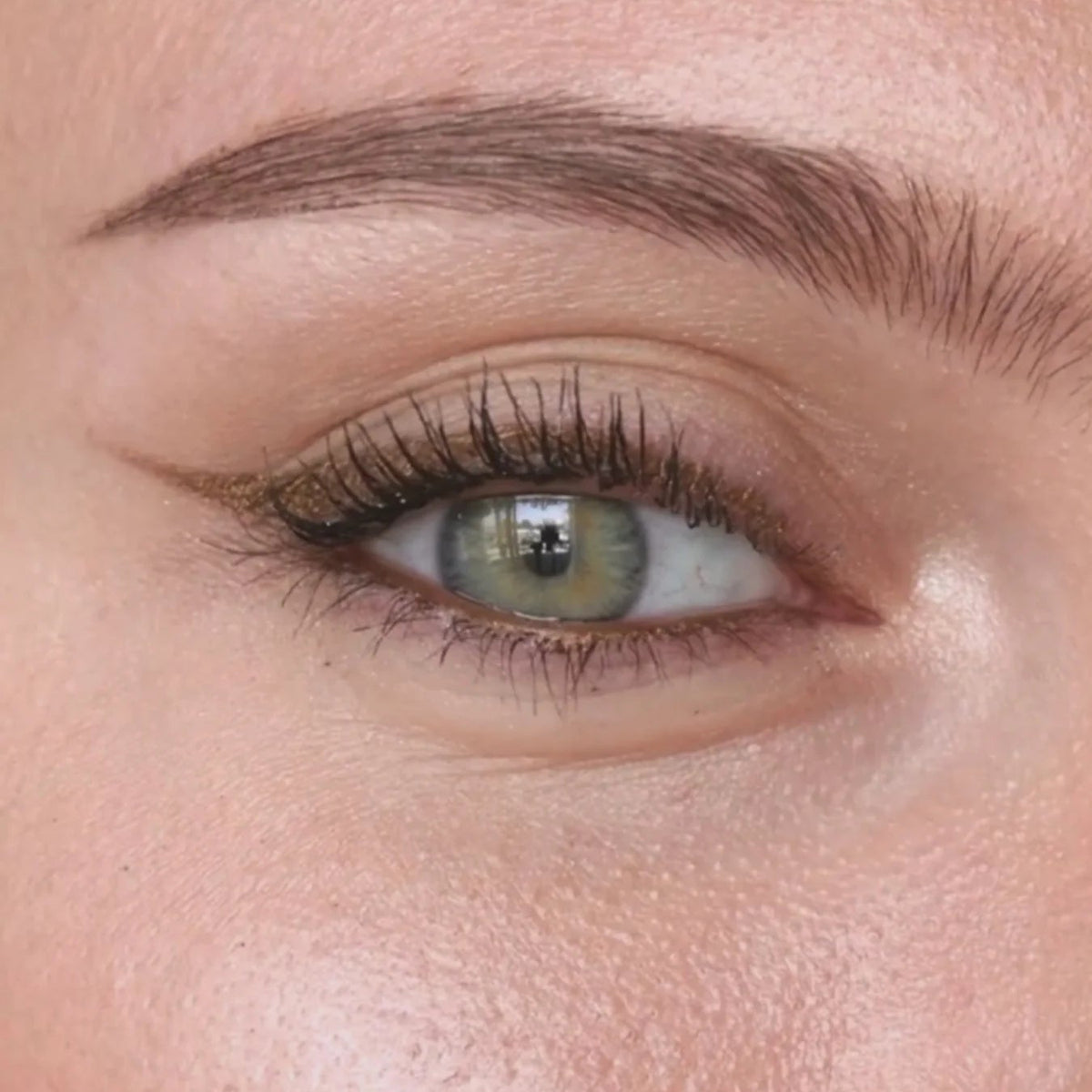 Satin Eyeliner