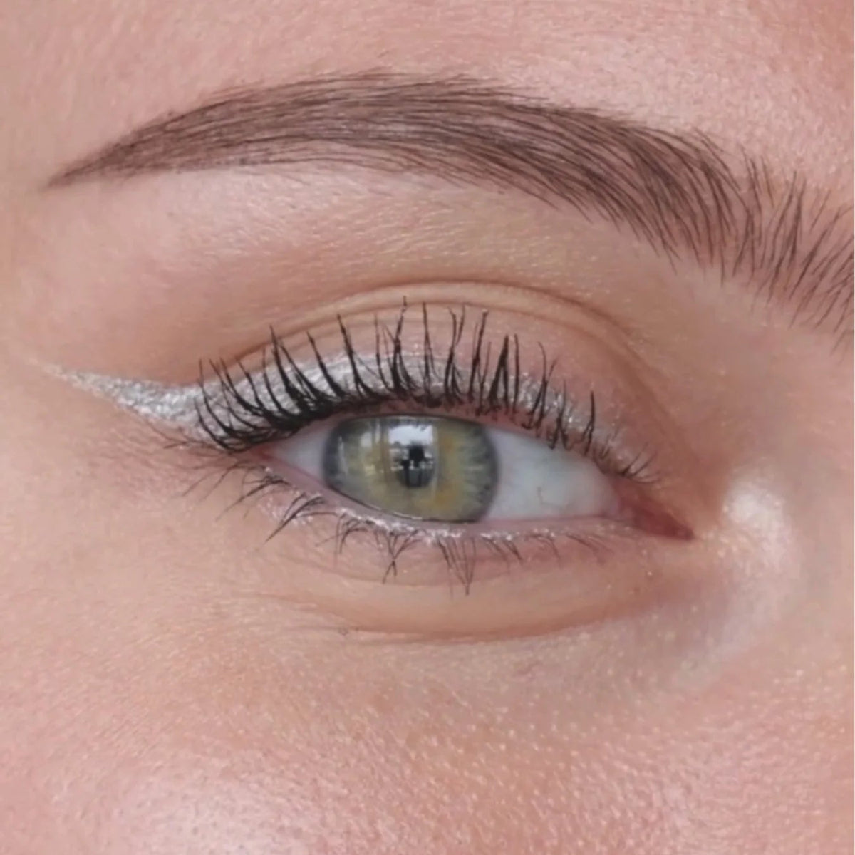 Satin Eyeliner
