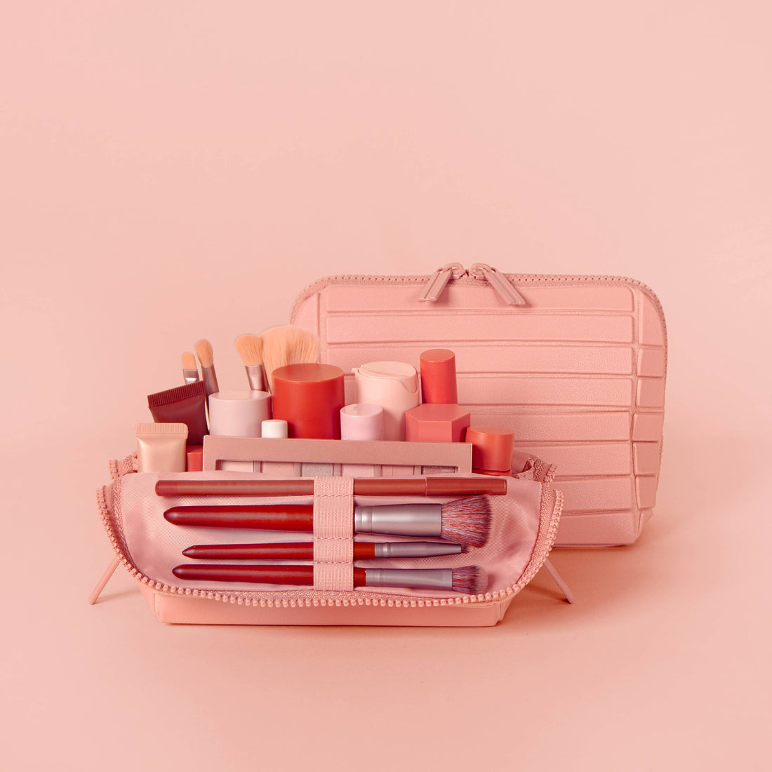 The Small Blush Traveller