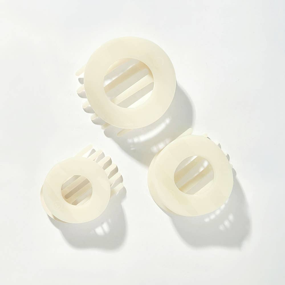Flat Circle Hair Clip | Medium | Coconut White