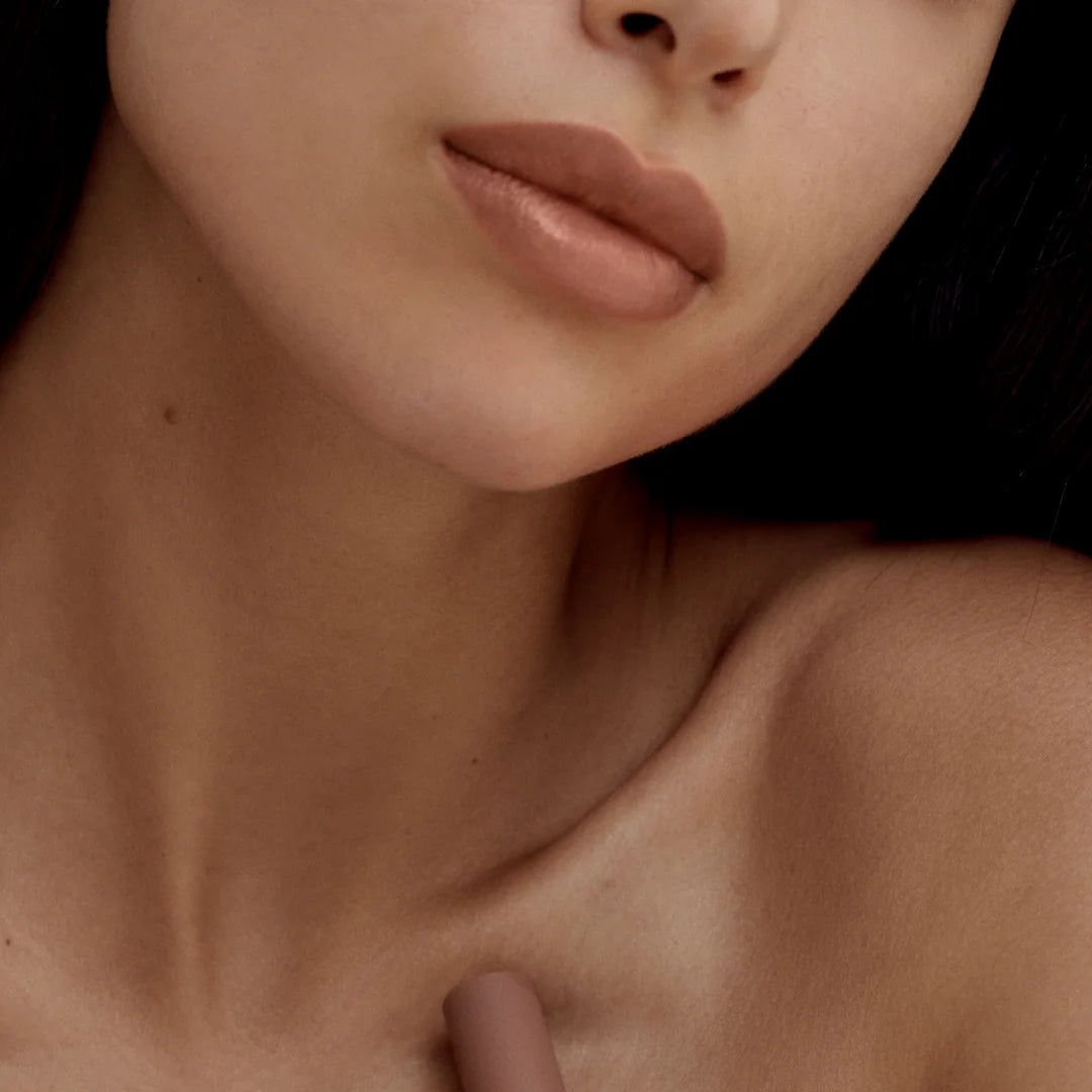 Legendary Serum Lipstick - The Nudes