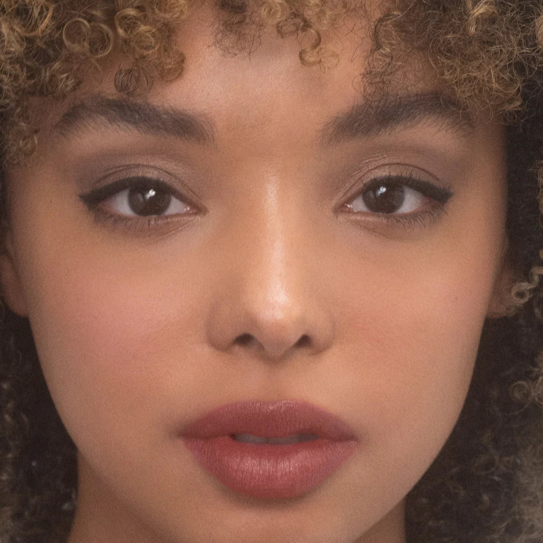 Legendary Serum Lipstick - The Nudes